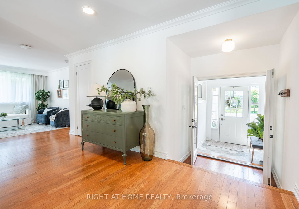 1371-strathy-avenue-mississauga-ontario-w12250447