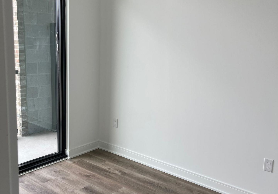 86-dundas-street-e-mississauga-ontario-w12250491