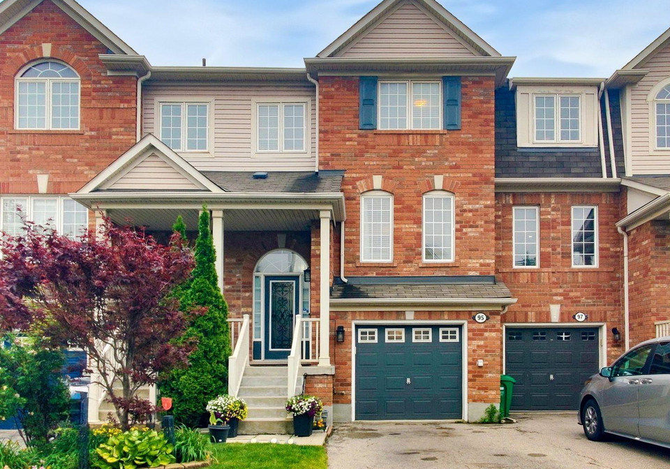 95-decker-hollow-circle-brampton-ontario-w12250503