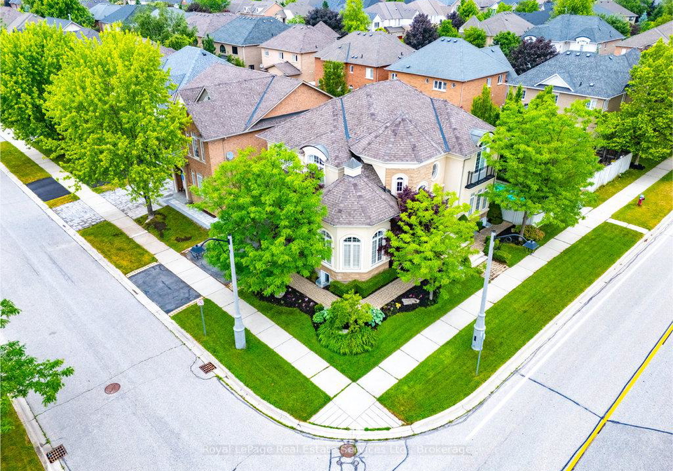 170-nautical-boulevard-oakville-ontario-w12250579