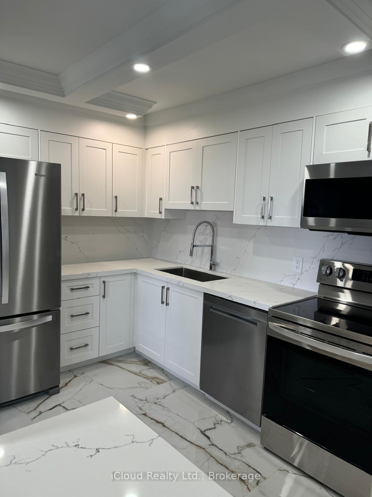 1580-valley-boulevard-mississauga-ontario-w12250840