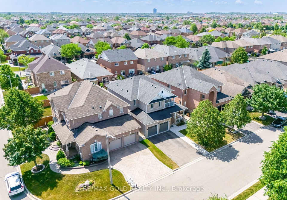 22-dovergreen-drive-brampton-ontario-w12250949
