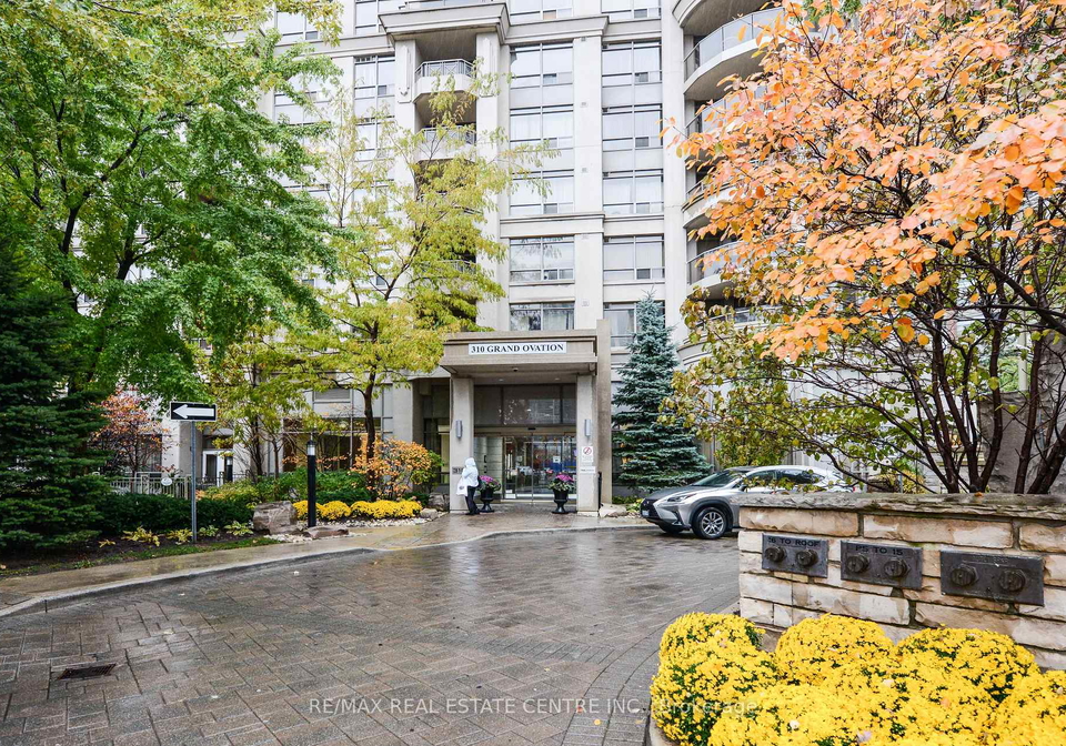 310-burnhamthorpe-road-w-mississauga-ontario-w12251233