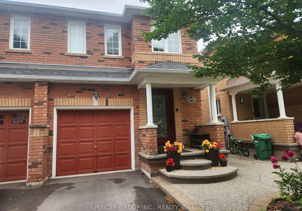 1319-inuit-trail-mississauga-ontario-w12251475