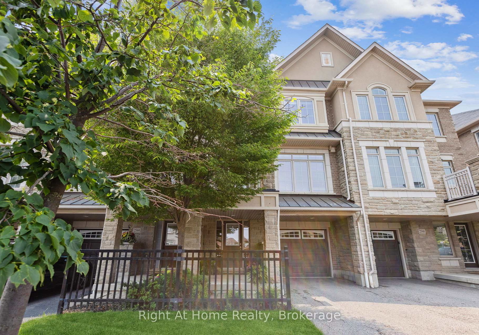 2546-grand-oak-trail-oakville-ontario-w12251630