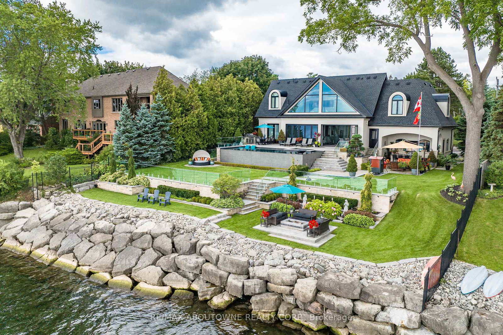 3188-lakeshore-road-burlington-ontario-w12252868