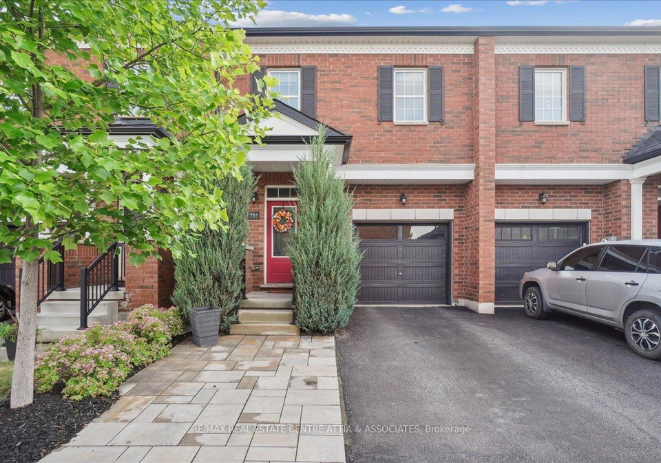 755-banks-crescent-milton-ontario-w12253182