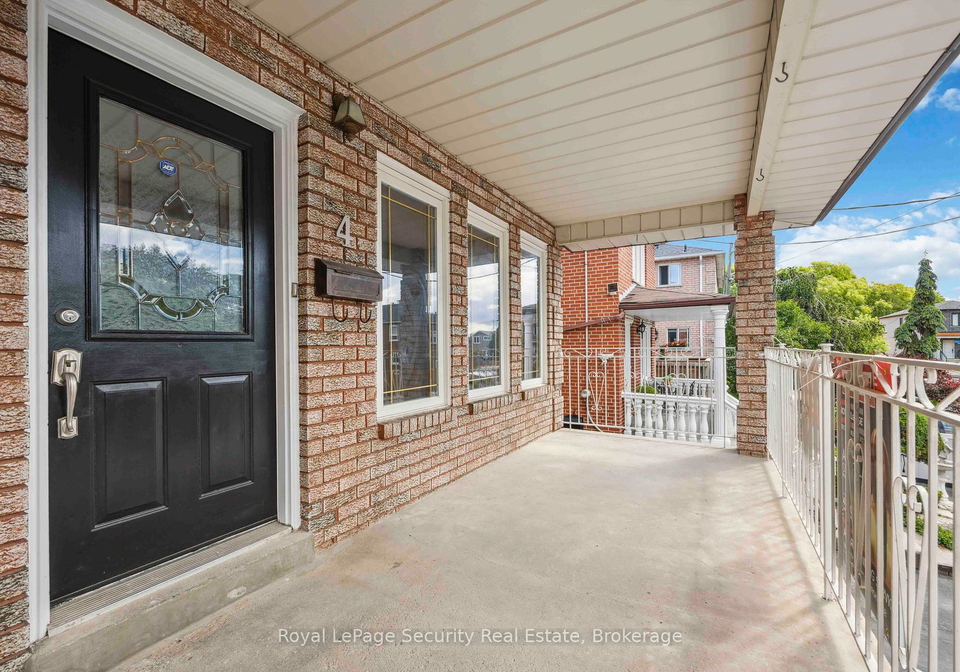 4-kitchener-avenue-toronto-ontario-w12253220