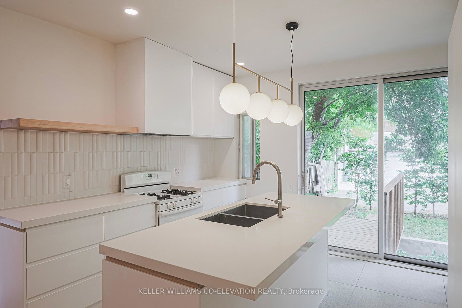 773-lansdowne-avenue-toronto-ontario-w12253248