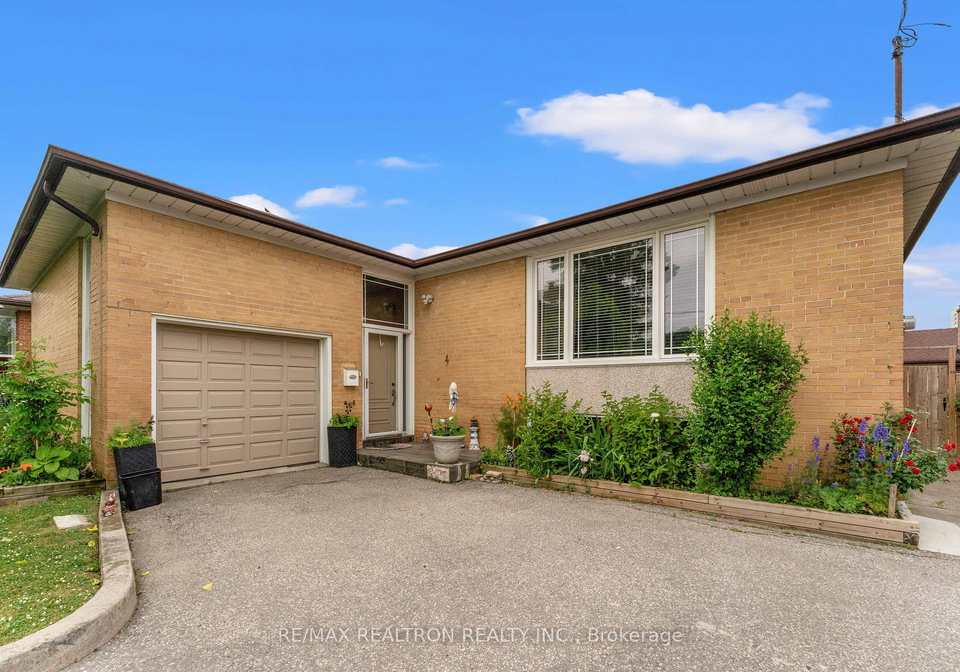 4-peacham-crescent-york-ontario-w12253519