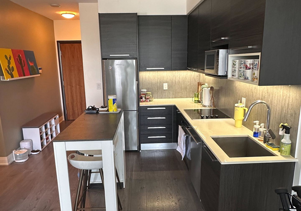 36-park-lawn-road-etobicoke-ontario-w12253899