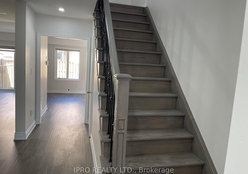 823-fable-crescent-mississauga-ontario-w12253917