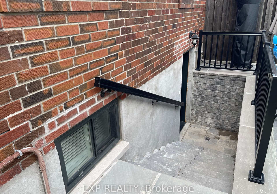 41-little-boulevard-north-york-ontario-w12254366