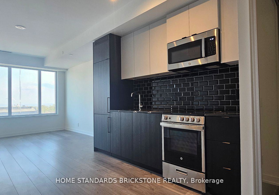 285-dufferin-street-toronto-ontario-w12254918