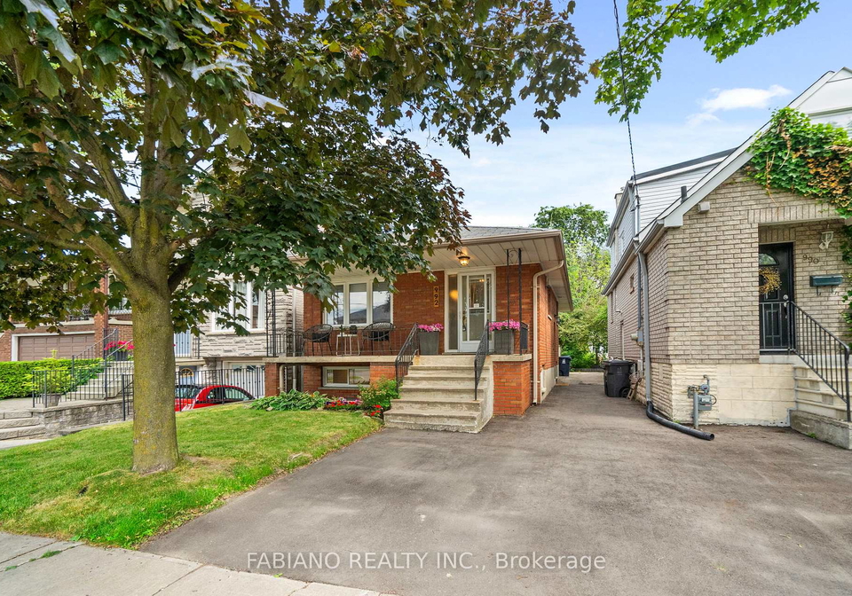 992-glencairn-avenue-north-york-ontario-w12254982