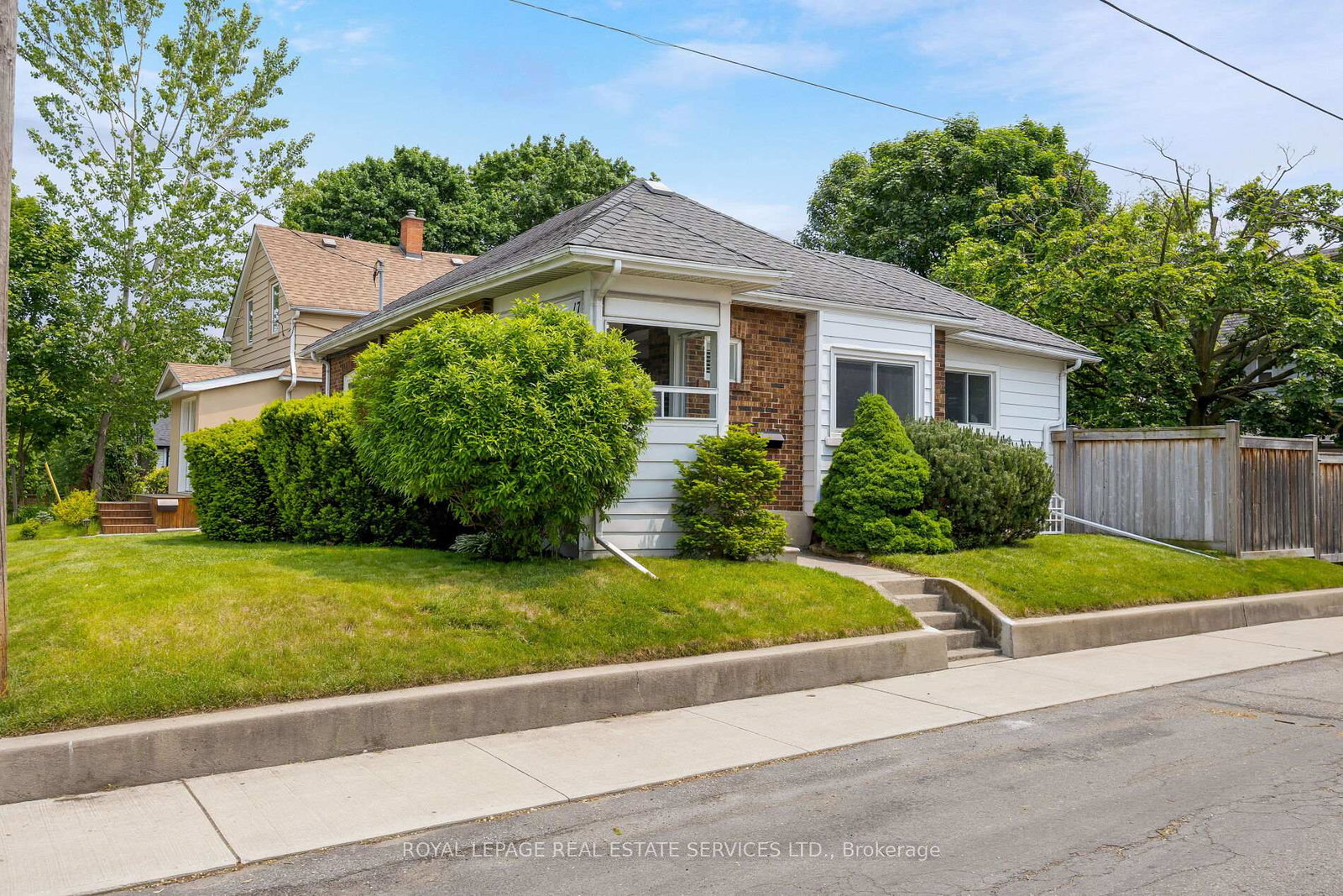 17-daniels-street-etobicoke-ontario-w12255118