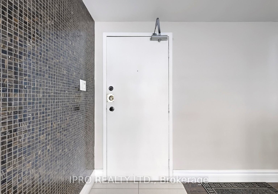 370-dixon-road-etobicoke-ontario-w12255151