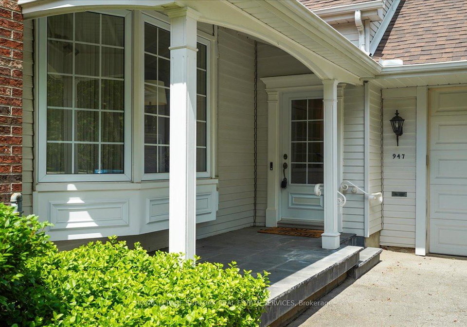 947-glenwood-avenue-burlington-ontario-w12255512