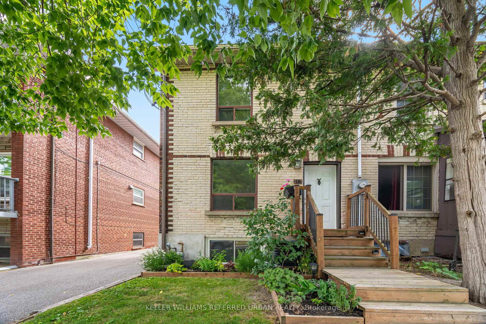 18-windermere-avenue-toronto-ontario-w12255672