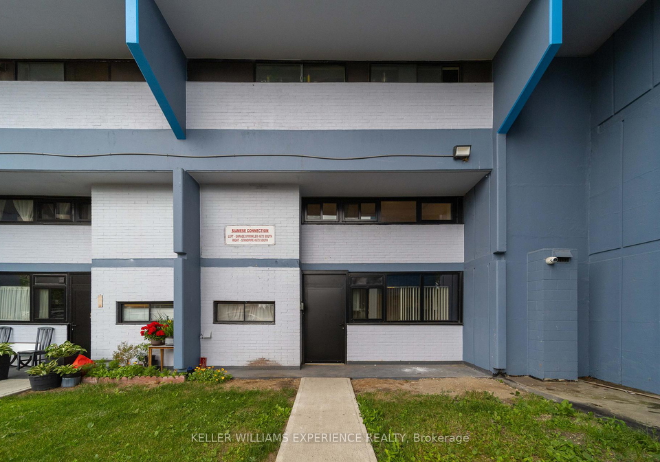 4661-jane-street-york-ontario-w12255881