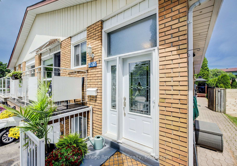 2410-delkus-crescent-mississauga-ontario-w12255896