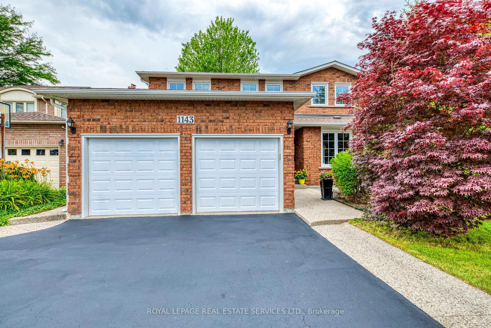1143-chapelton-place-oakville-ontario-w12256064