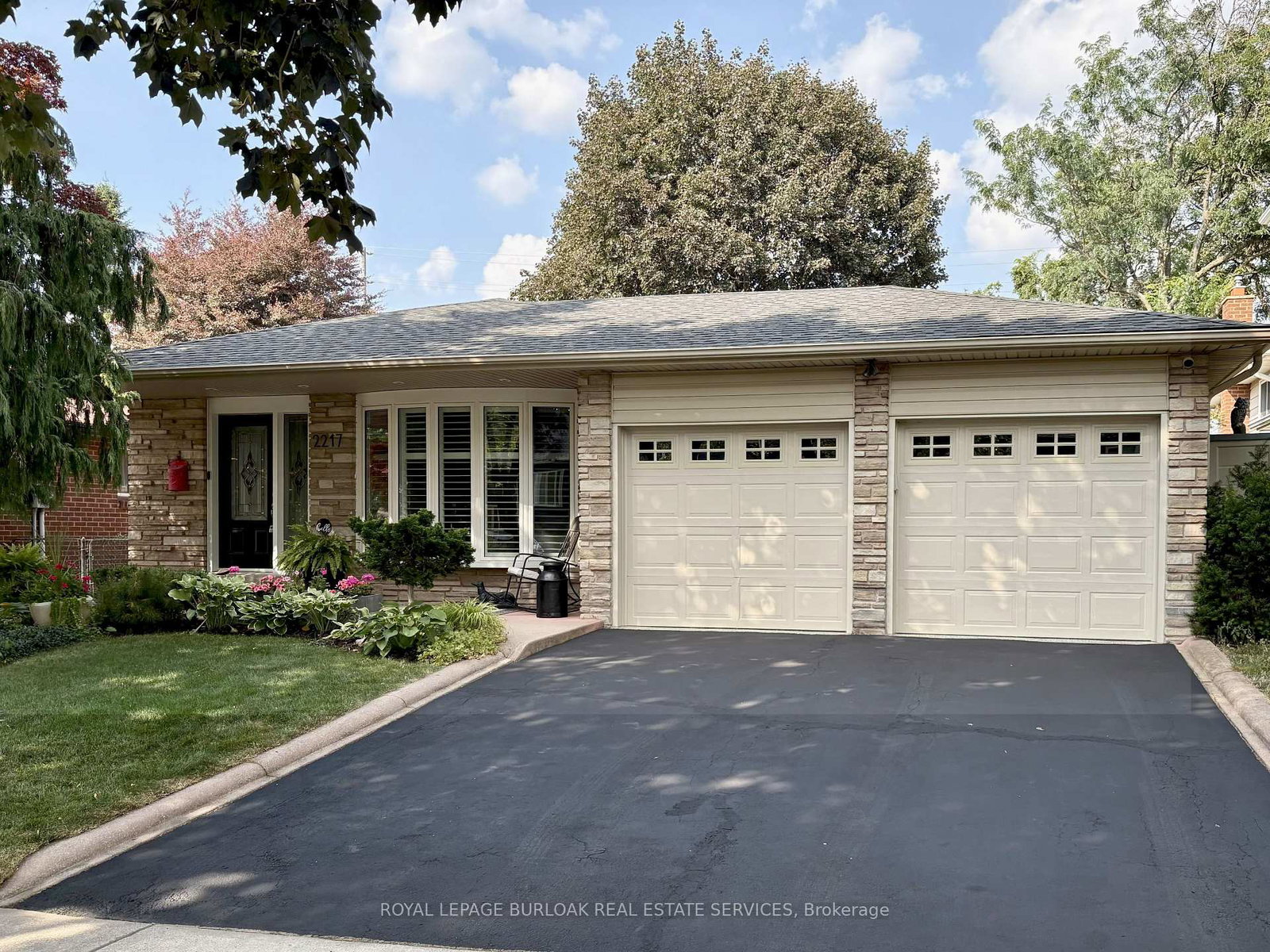 2217-lancaster-crescent-burlington-ontario-w12256785
