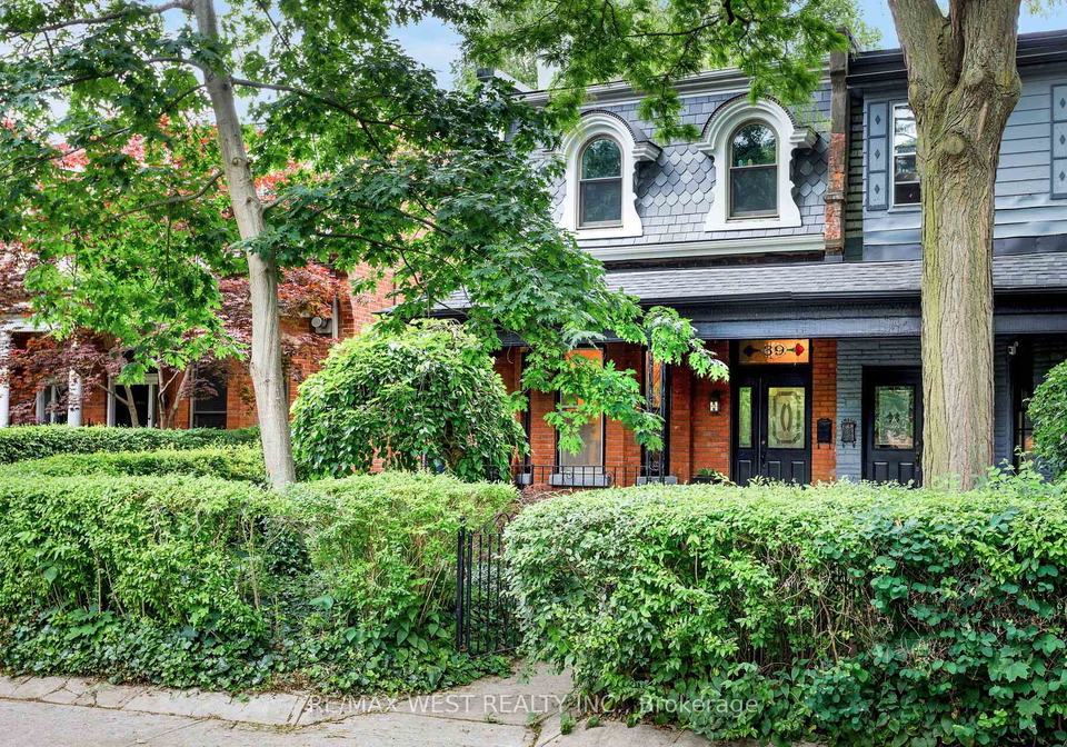 39-melbourne-avenue-toronto-ontario-w12257177