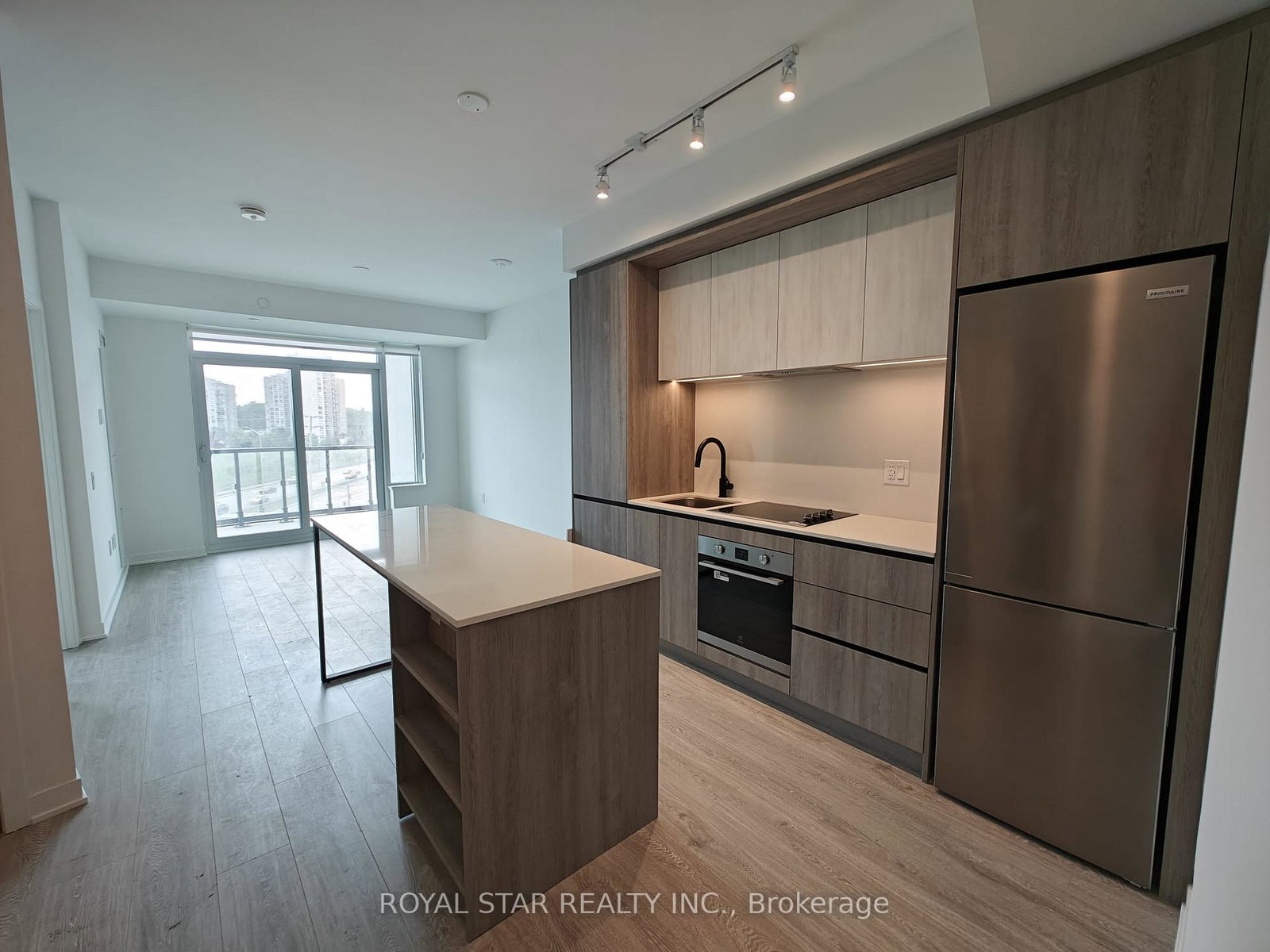 2495-eglinton-avenue-mississauga-ontario-w12257356