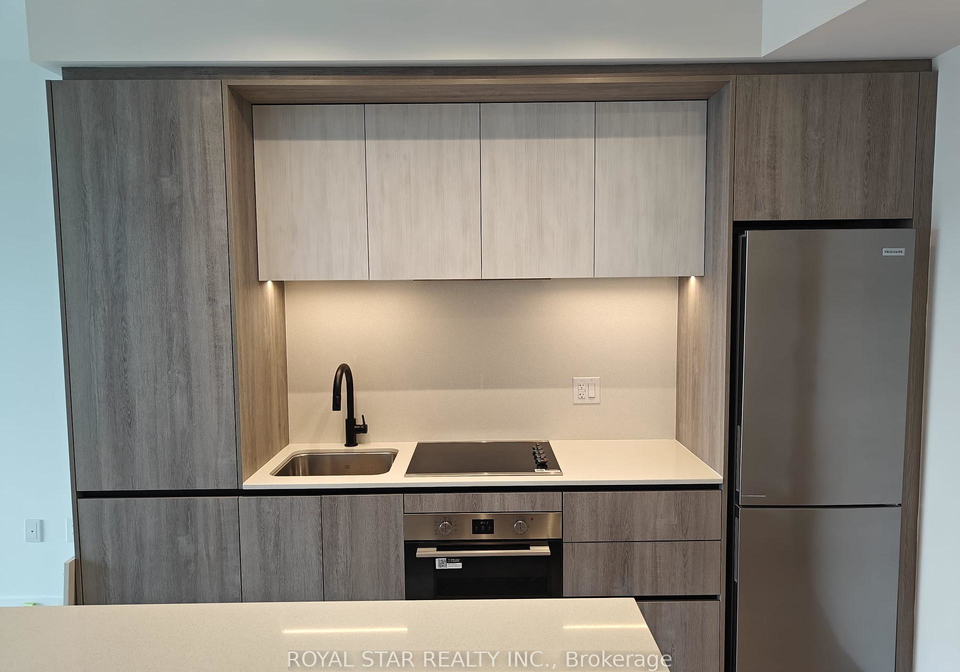 2495-eglinton-avenue-mississauga-ontario-w12257356