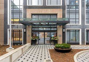 5-mabelle-avenue-etobicoke-ontario-w12257639