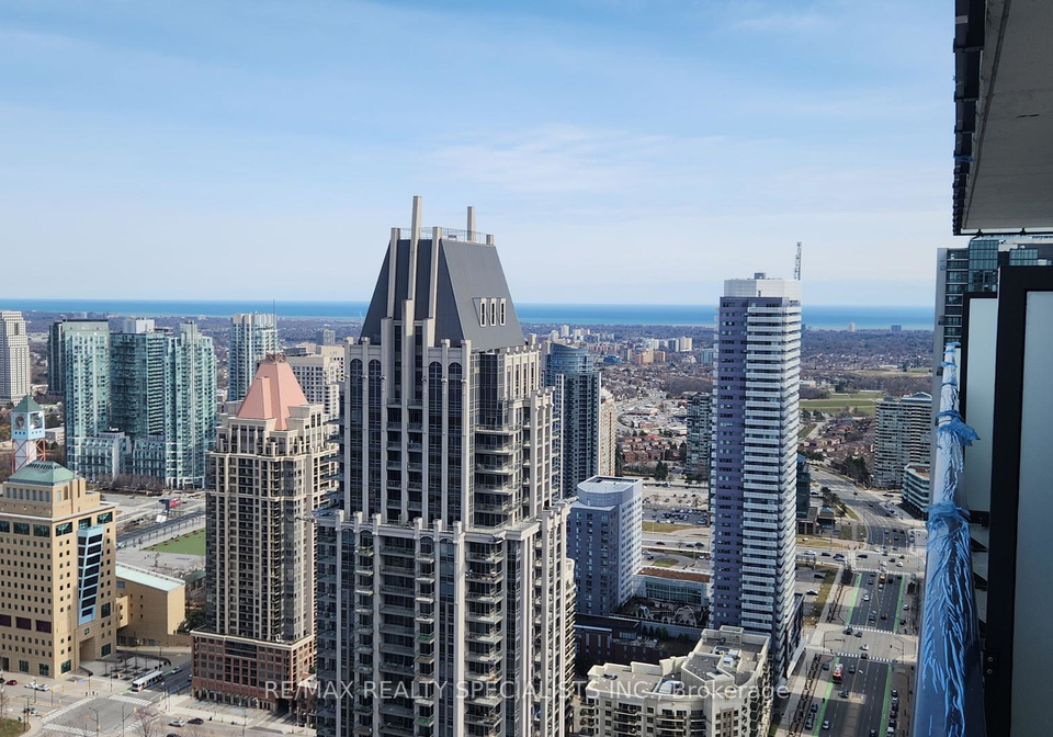 430-square-one-drive-mississauga-ontario-w12257644