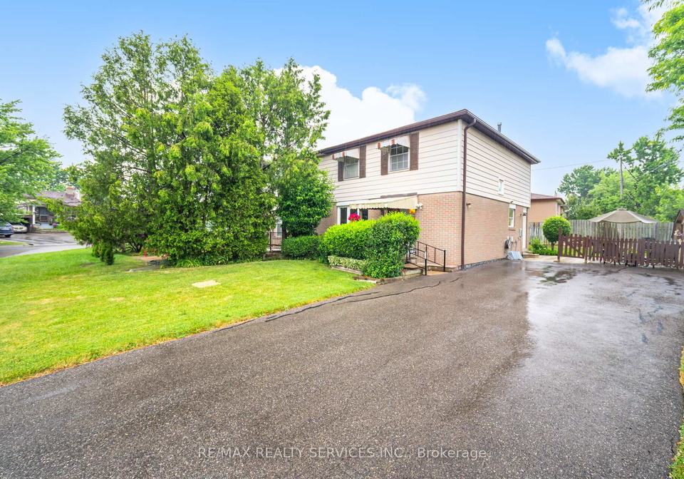 5-danesbury-crescent-brampton-ontario-w12257654