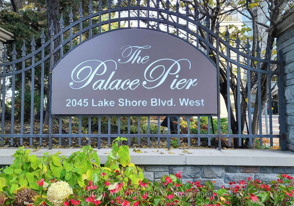 2045-lake-shore-boulevard-w-etobicoke-ontario-w12257690