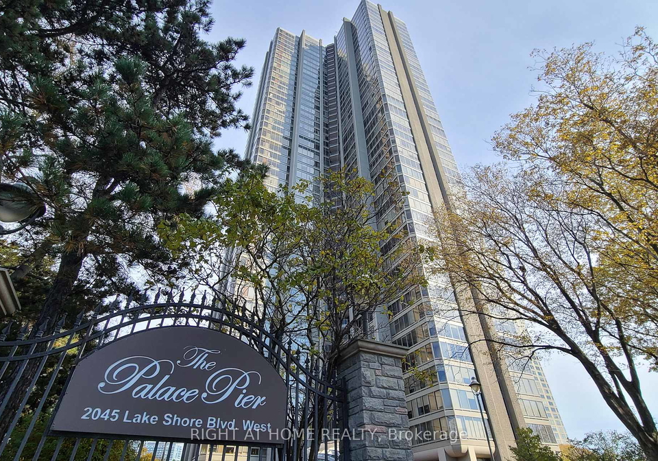 2045-lake-shore-boulevard-w-etobicoke-ontario-w12257690