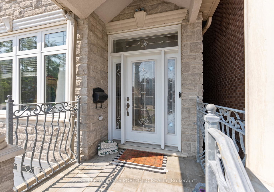 82-harding-avenue-north-york-ontario-w12257697