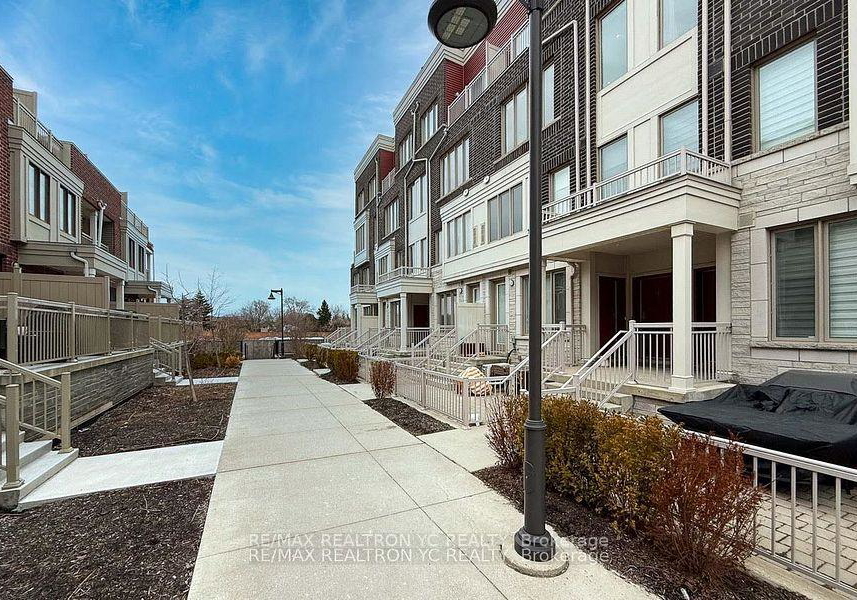 125-long-branch-avenue-etobicoke-ontario-w12257891