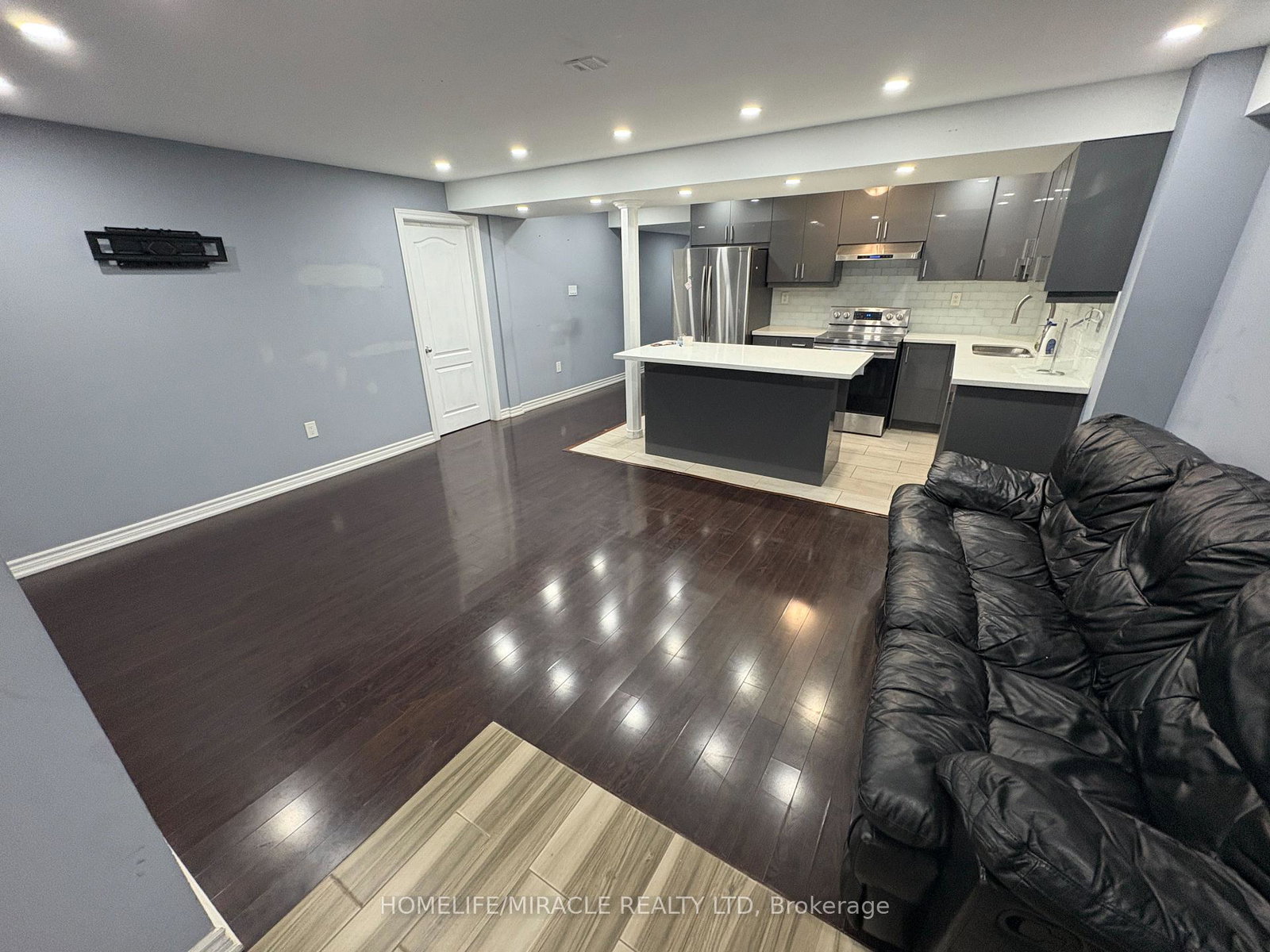 200-elbern-markell-dr-drive-brampton-ontario-w12257951