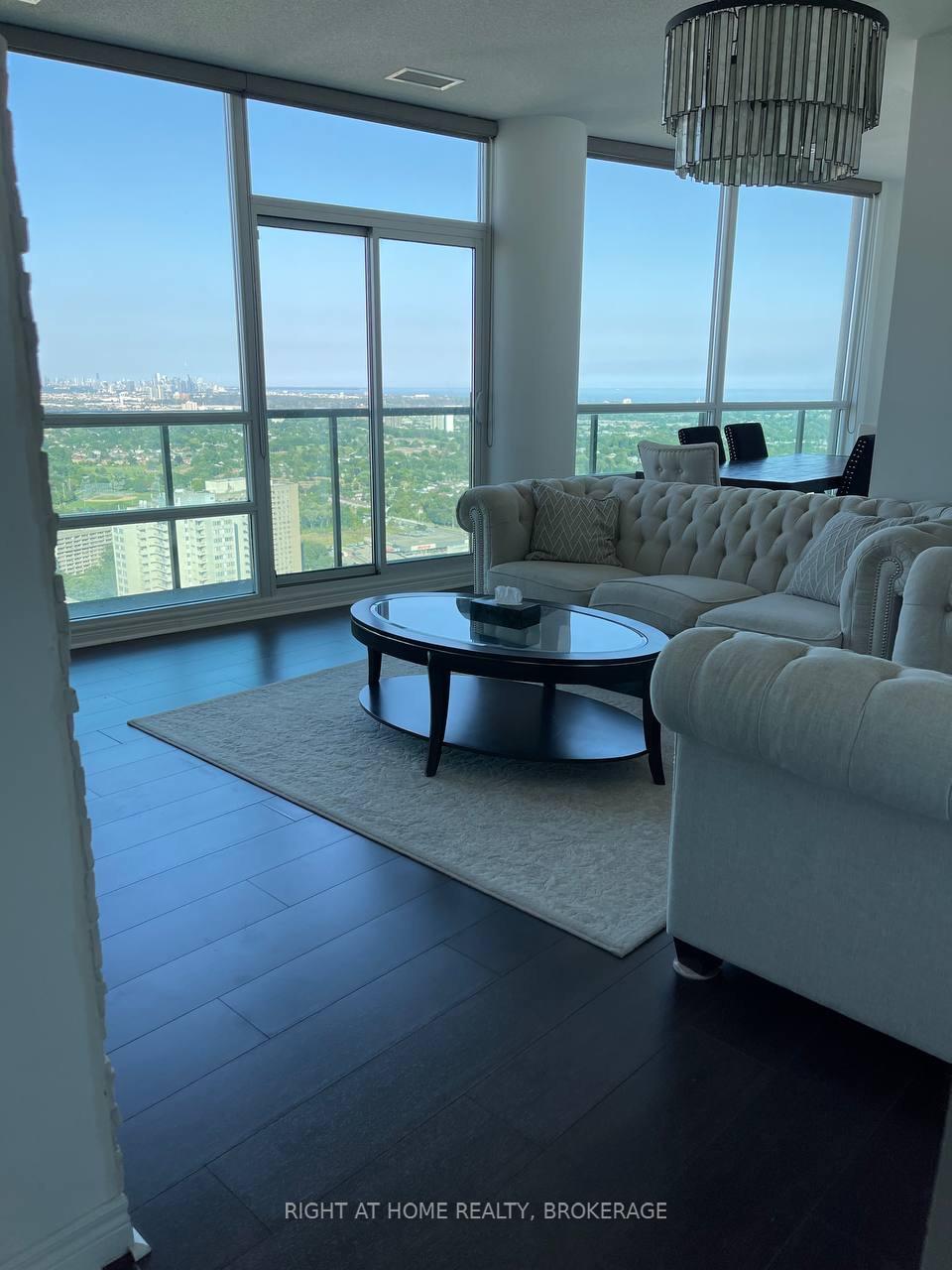 208-enfield-place-mississauga-ontario-w12258089