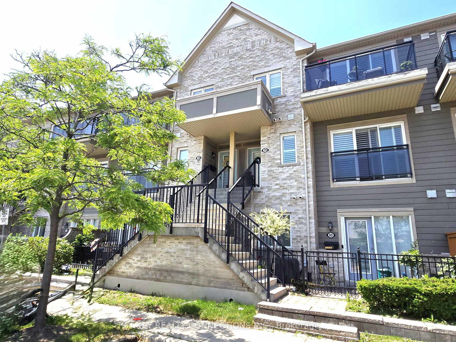 60-fairwood-circle-brampton-ontario-w12258316