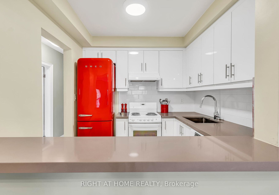 2886-dufferin-street-north-york-ontario-w12258363