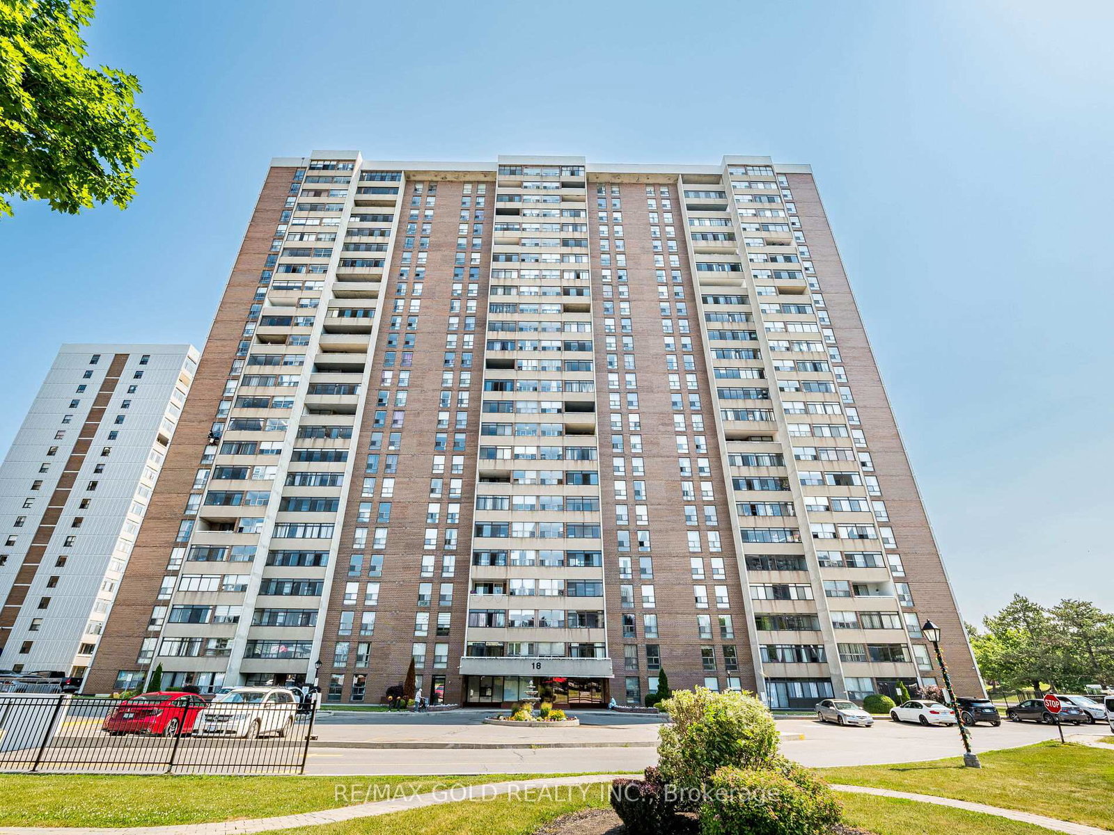 18-knightsbridge-road-brampton-ontario-w12258424