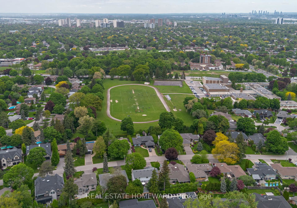 60-ravensbourne-crescent-etobicoke-ontario-w12258473