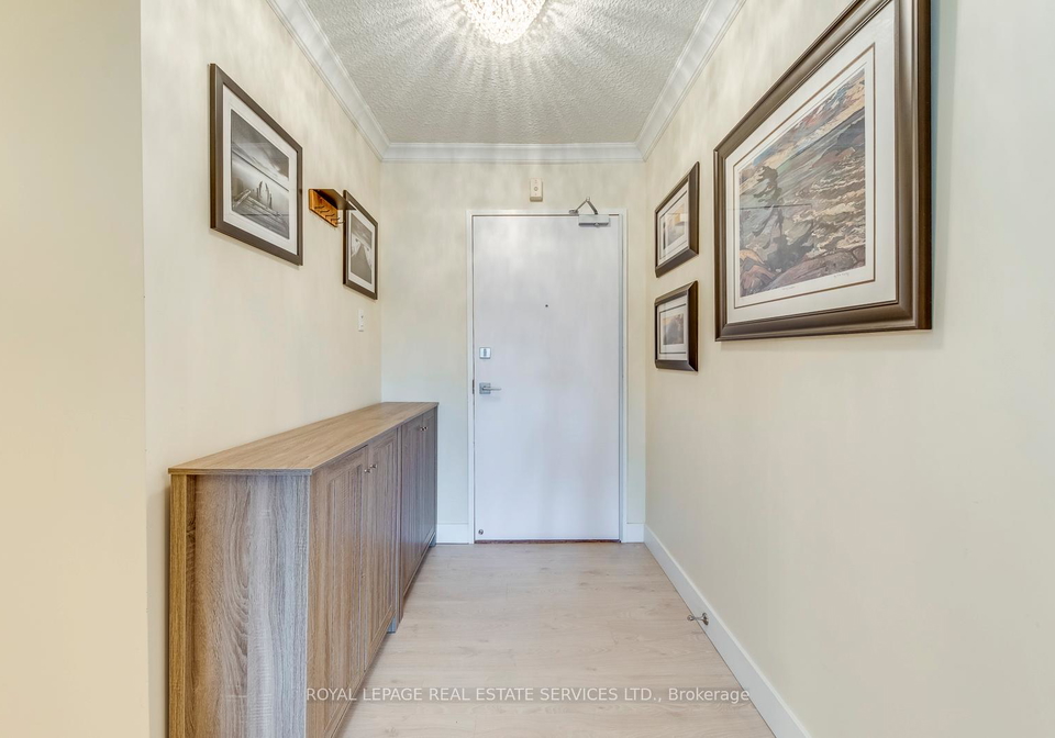 965-inverhouse-drive-mississauga-ontario-w12258654