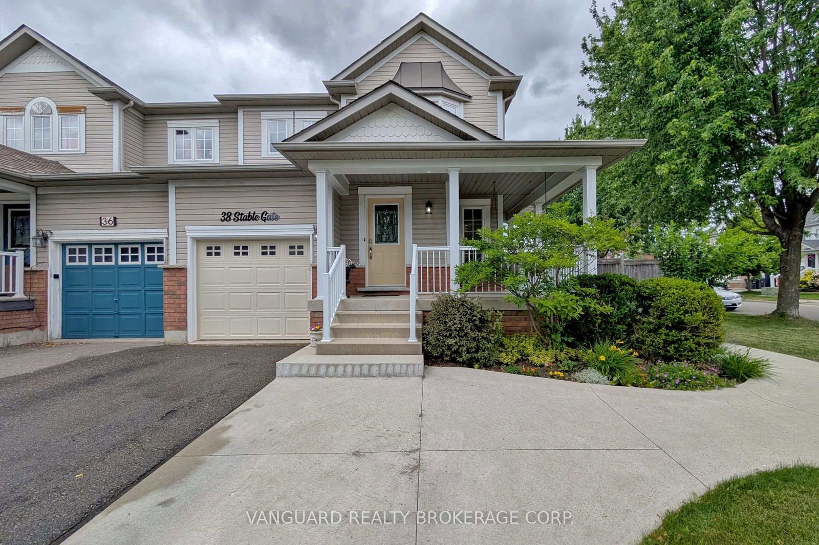 38-stable-gate-brampton-ontario-w12258808