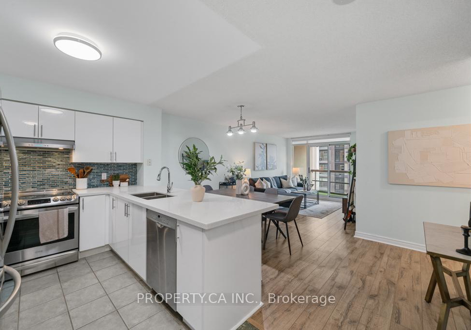 156-enfield-place-mississauga-ontario-w12258936