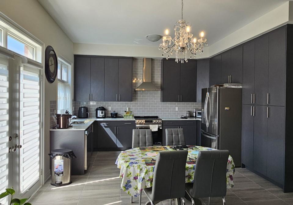 1360-peony-path-oakville-ontario-w12259124