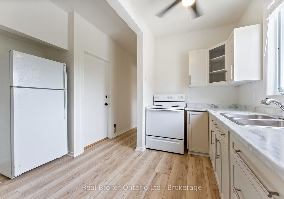 985-kingsway-drive-burlington-ontario-w12259260