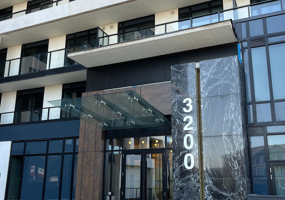 3200-william-coltson-avenue-oakville-ontario-w12259294