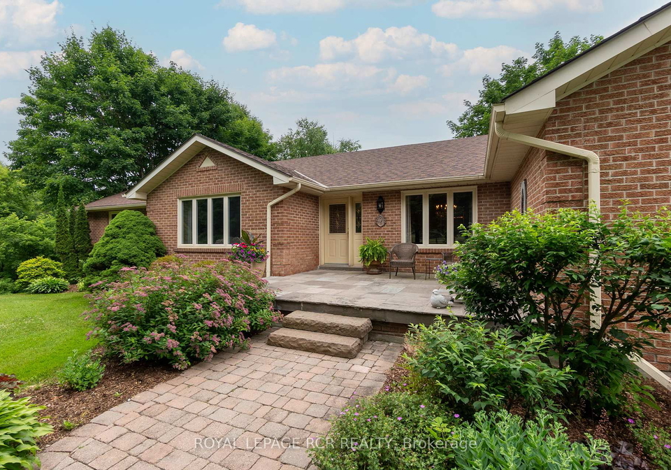 10989-halls-lake-sideroad-caledon-ontario-w12259361